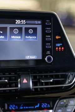 Toyota C-HR I Crossover Facelifting 1.8 Hybrid 122KM 2020 Toyota C-HR 1.8 Hybrid Executive 1.8 Hybryda 122KM, zdjęcie 29