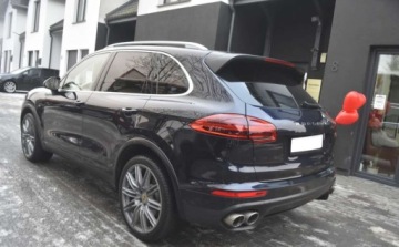Porsche Cayenne II SUV Facelifting 4.2 D 385KM 2014 Porsche Cayenne Porsche Cayenne S Diesel Platinum Edition 4.1 Diesel 385KM, zdjęcie 3