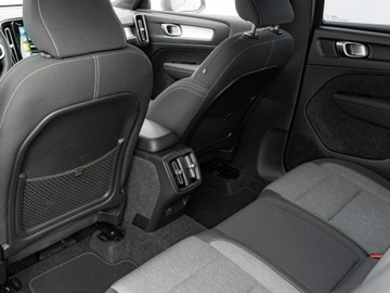 Volvo XC40 2022 Volvo XC 40 WJ6471K#T3 Momentum Pro Podgrz.f I, zdjęcie 23