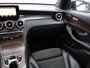 Mercedes GLC C253 SUV 2.0 250 211KM 2016 Mercedes GLC GLC 250 4MATIC, Salon Polska, 4X4, zdjęcie 6