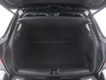 Mercedes GLA I Off-Roader Facelifting 1.6 200 156KM 2018 Mercedes GLA GLA 200, Salon Polska, Automat, zdjęcie 13