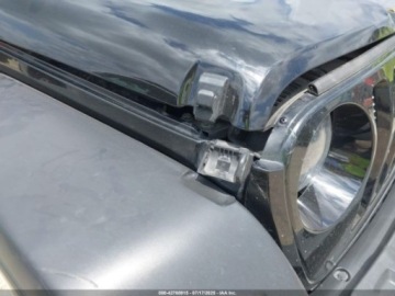 Jeep Wrangler IV 2023 Jeep Wrangler Sport 3.6 Benzyna 285KM, zdjęcie 12