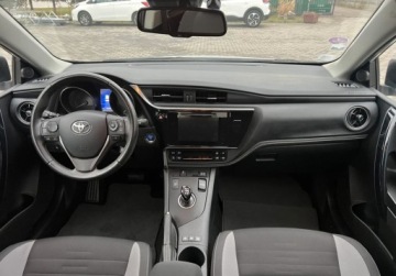 Toyota Auris II 2017 Toyota Auris 1.8 Hybryda Klimatyzacja Nawigacja Kamera 1.8 Hybryda 99KM, zdjęcie 10