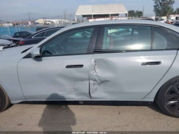 BMW Seria 7 G70 2024 BMW Seria 7 740i 2024 3.0 Benzyna 375KM, zdjęcie 2