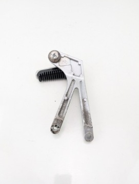 SUZUKI GSX 1100 G КОМПЛЕКТ ПРАВАЯ ЗАДНЯЯ ПОДНОЖКА