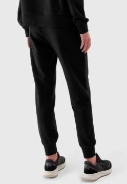 4F ЖЕНСКИЙ СПОРТИВНЫЙ КОМПЛЕКТ ИЗ ХЛОПКОВОГО БРЮКИ / СПОРТИВНЫЙ КОСТЮМ / размер L