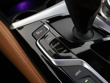 BMW Seria 5 G30-G31 Limuzyna 530e iPerformance 252KM 2017 BMW 530 Luxury Line PHEV panorama skóra kamera, zdjęcie 29