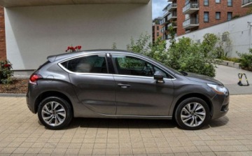 DS 4 I Hatchback Facelifting 2015 (Citroen) 1.6 e-HDi 115KM 2015 Citroen DS4 1,6HDI 2015 r. 174 tys. km 1.6 Diesel 114KM, zdjęcie 4
