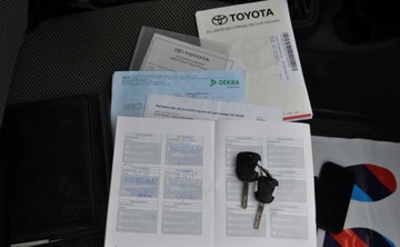 Toyota Aygo I Hatchback 5d Facelifting 1.0 VVT-i 68KM 2013 Toyota Aygo Klimatyzacja Nawigacja TOM TOM Elektryczne Szyby Benzyna 68KM, zdjęcie 25