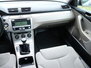 Volkswagen Passat B6 Sedan 2.0 TDI 140KM 2008 VW Passat 2.0 TDI, Salon Polska, Klima, zdjęcie 7