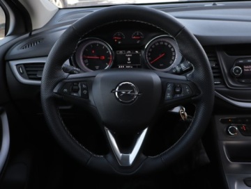 Opel Astra K Hatchback 5d 1.0 Turbo 105KM 2016 Opel Astra 1.0 Turbo, Klima, Tempomat, zdjęcie 16