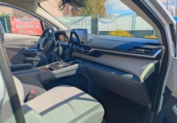 Toyota Sienna III 2021 Toyota Sienna 2.5 HSD HYBRYDA Gwarancja 83 tys. km Zobacz 2.7 Benzyna, zdjęcie 23