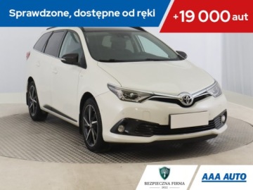 Toyota Auris II Touring Sports Facelifting 1.6 Valvematic 132KM 2017 Toyota Auris 1.6 Valvematic, Salon Polska, Klima