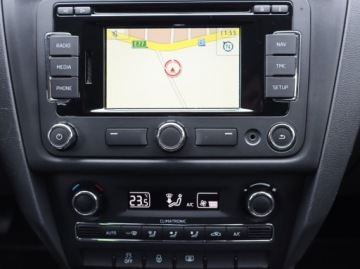 Skoda Rapid II Spaceback 1.6 TDI 105KM 2015 Skoda Rapid Spaceback 1.6 TDI, Salon Polska, zdjęcie 11