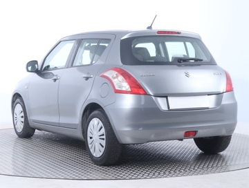 Suzuki Swift V Hatchback 3d Facelifting 1.2 VVT 94KM 2015 Suzuki Swift 1.2, Salon Polska, 1. Właściciel, zdjęcie 3