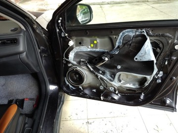 Бутиловый клей для фар, прокладка 7мм, В КОРОБКЕ С ПЕНОЙ.