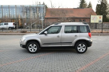 Skoda Yeti Minivan 1.4 TSI 122KM 2012 Škoda Yeti Skoda Yeti 1.4TSi 122KM Manual 2012r., zdjęcie 4