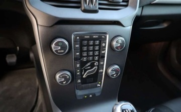 Volvo V40 II 2019 Volvo V40 Volvo V40 T2 Linje Svart 2.0 Benzyna 122KM, zdjęcie 10