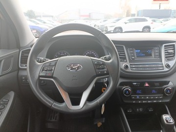 Hyundai Tucson III SUV 1.6 GDI 132KM 2017 Hyundai Tucson 1.6 GDI BlueDrive Comfort 2WD II (2, zdjęcie 12