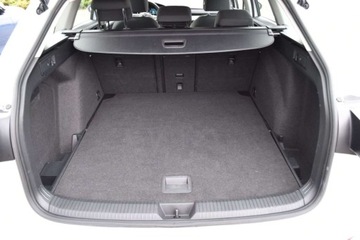 Volkswagen Golf VIII Variant 2.0 TDI 150KM 2022 Volkswagen Golf SalonPL TDI 150KM DSG Pakiety SideAssist Czujniki ACC ALU, zdjęcie 34