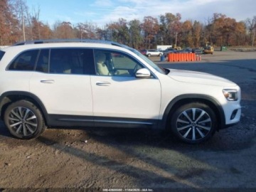 Mercedes GLB 2023 Mercedes-Benz GLB 2023 r., 2,0L 250 4MATIC 2.0 Benzyna 221KM, zdjęcie 12