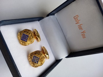 Захватывающие золотые запонки Bolid F1 Gokart