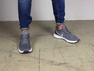 СПОРТИВНАЯ ОБУВЬ NIKE REVOLUTION 5 BQ3204 005 г.40