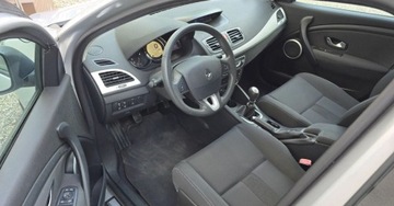 Renault Megane III Hatchback 1.6 16v 110KM 2008 Renault Megane 1,6 benzyna 110 KM klimatronic zarejestrowany 1.6 Benzyna, zdjęcie 5