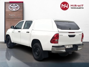 Toyota Hilux VIII Pojedyncza kabina 2.4 D-4D 150KM 2017 Toyota Hilux 2.4 D-4D Double Cab DLX 4x4 Toyota Hi, zdjęcie 2