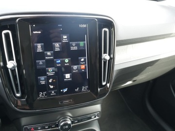 Volvo XC40 2020 Volvo XC40 T5 264 PS Inscription ACC Harman Hak Matrix Blis Webasto Keyless, zdjęcie 27