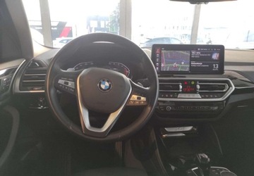 BMW X4 G02 2023 BMW X4 Salon bazwypadkowy Systemy asystujace 2.0 Hybryda 184KM, zdjęcie 10