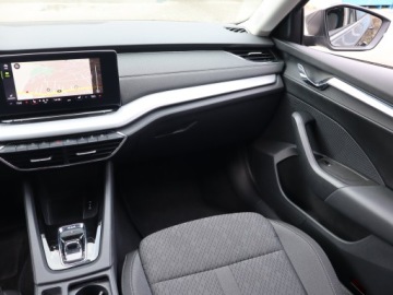 Skoda Octavia IV Kombi 2.0 TDI SCR 200KM 2022 Skoda Octavia 2.0 TDI, Salon Polska, zdjęcie 7