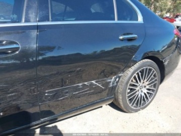 Mercedes Klasa C W206 2022 Mercedes-Benz Klasa C 2022 MERCEDES-BENZ C 300 SEDAN 2.0 Benzyna 255KM, zdjęcie 7