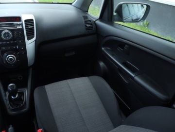 Kia Venga Mikrovan 1.4 DOHC CVVT 90KM 2011 Kia Venga 1.4 CVVT, Klima, Podgrzewane siedzienia, zdjęcie 7