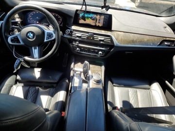 BMW Seria 5 G30-G31 2020 BMW Seria 5 m550xi, 2020r., 4x4, 4.4L 4.4 Benzyna 523KM, zdjęcie 6