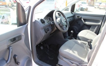 Volkswagen Caddy III Kombi Facelifting 1.6 TDI 102KM 2014 Volkswagen Caddy 1.6D 102KM przeb.163tys klima hak ksiazka 1.6 Diesel, zdjęcie 14
