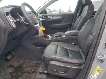 Volvo XC40 2024 Volvo XC 40 Ultimate 2024 2.0 Benzyna 247KM, zdjęcie 7