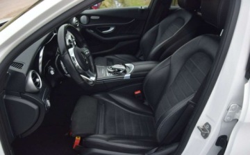 Mercedes Klasa C W205 2019 Mercedes-Benz Klasa C 2.0B AMG 265KM Navi Kamera Aktywne wydechy 123 TYS KM, zdjęcie 19