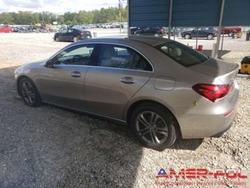 Mercedes Klasa A W177/V177 2020 Mercedes-Benz Klasa A 220_4MATIC_2.0 L_188 km_2020r 2.0 Benzyna 188KM, zdjęcie 2