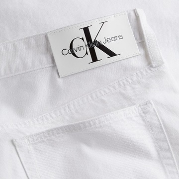 Calvin Klein Jeans Szorty r. 33 J30J320524 1AA