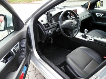 Mercedes Klasa C W204 Limuzyna 1.8 200 K 184KM 2008 Mercedes-Benz Klasa C AMG Avantgarde Kompressor Doinwestowany 1.8 Benzyna, zdjęcie 26