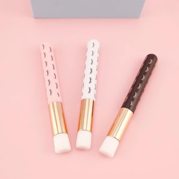 щеточка для чистки ресниц