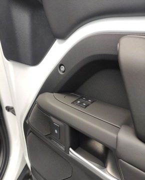 Land Rover Defender IV (L663) 2025 Land Rover Defender MY25 3.0D I6 250 PS AWD Auto X-Dynamic HSE 110 3.0, zdjęcie 18