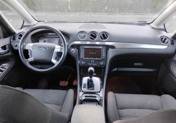 Ford S-Max I Van Facelifting 2.0 Duratorq TDCi DPF 140KM 2014 Ford S-Max 2014r, 2.0 TDCI. AUTOMAT. Lekko uszkodzony tyl. Jezdzi. 2.0, zdjęcie 5