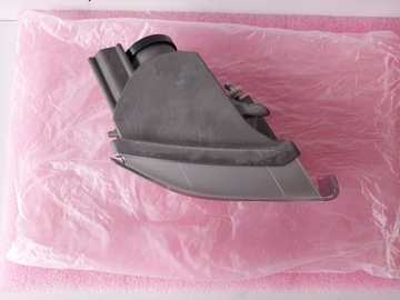 TOYOTA AVENSIS VERSO ГАЛОГЕН ПРАВЫЙ НОВЫЙ OE