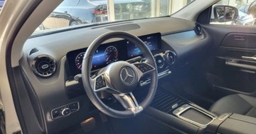 Mercedes GLA II Off-roader Facelifting 1.3 200 163KM 2025 Mercedes-Benz GLA Salon Polska jak nowy 1.3 Benzyna 163KM, zdjęcie 6