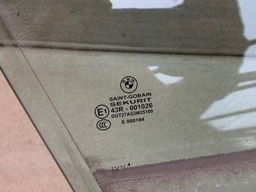 2015R BMW F01 FACELIFT DVEŘE PRAVÝ PŘEDNÍ SKLO (OKNO) BOČNÍ