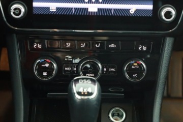 Skoda Superb III Kombi 2.0 TSI 272KM 2018 Skoda Superb 2.0 TSI, Salon Polska, 4X4, Automat, zdjęcie 9