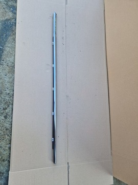 HYUNDAI I40 KOMBI LIŠTA ZHRNUJÍCÍ LEVÝ PŘEDNÍ CHRÓM 2011-