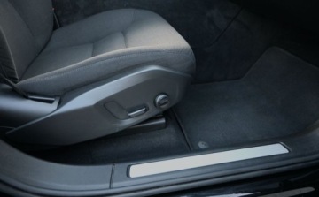 Volvo XC60 II 2021 Volvo XC 60 2,0 D D4 190 KM Geatronic FULL LED Klimatronic Kamera 2.0 197KM, zdjęcie 31
